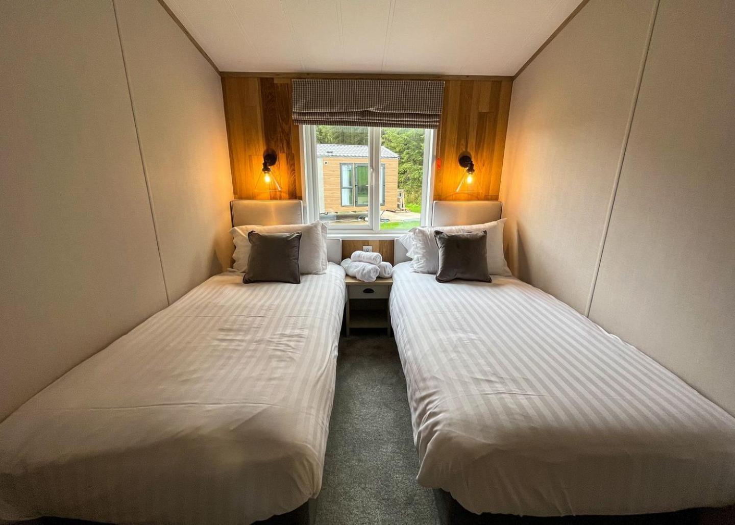 Westlands Country Park Hotel Annan Esterno foto