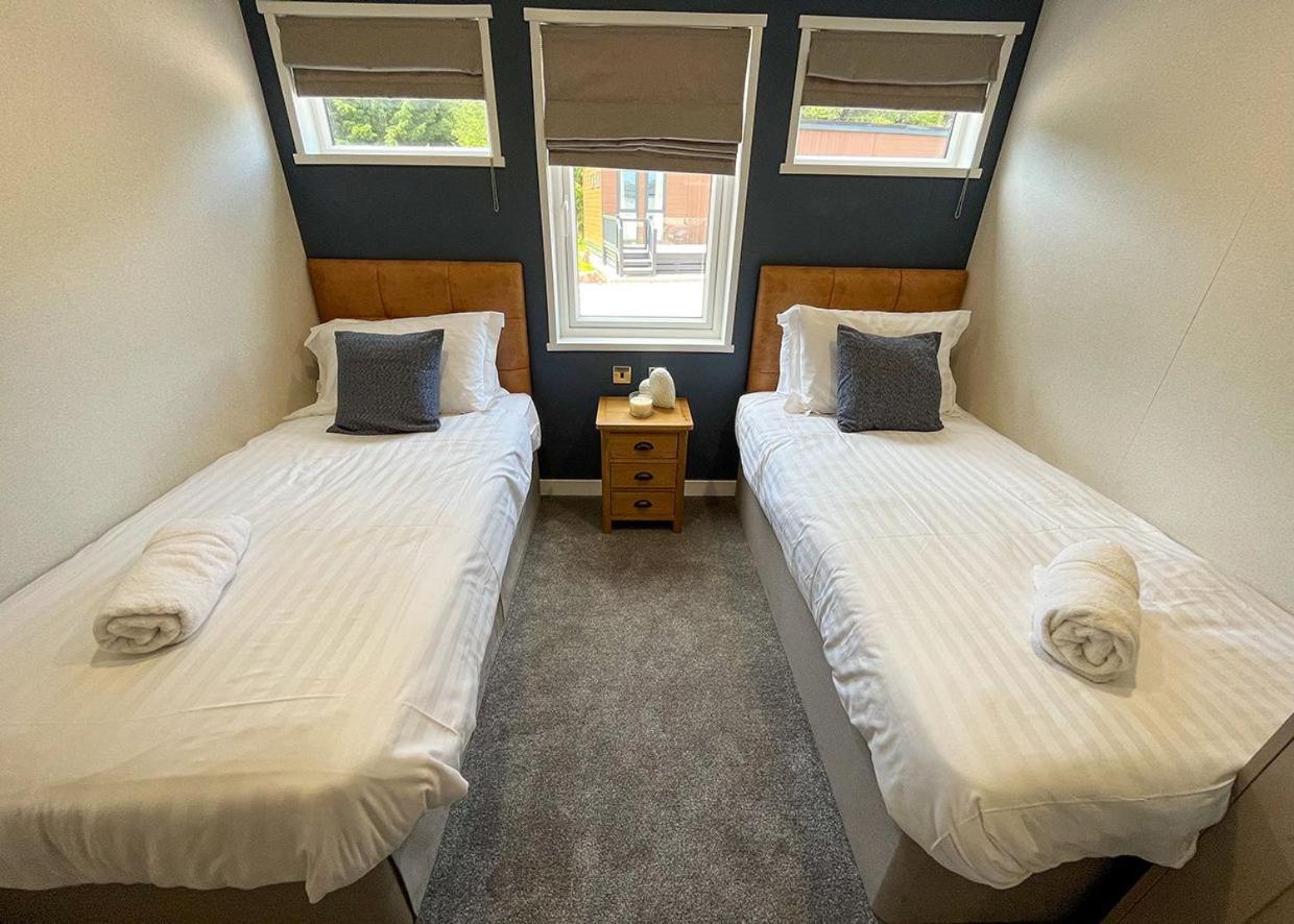 Westlands Country Park Hotel Annan Esterno foto